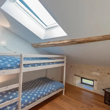 Holiday home Les Ecures *