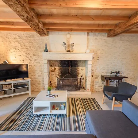 Les Ecures 1 Ferienhaus