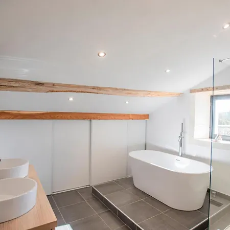 Ferienhaus Les Ecures 1 *