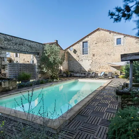 Les Ecures 1 Champagne-et-Fontaine