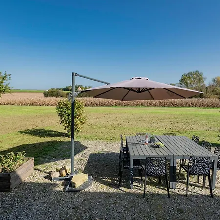 Les Ecures Holiday home *