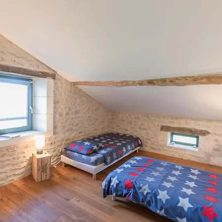 Les Ecures 1 Ferienhaus