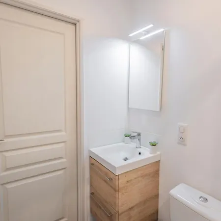 Les Ecures 1 Ferienhaus *